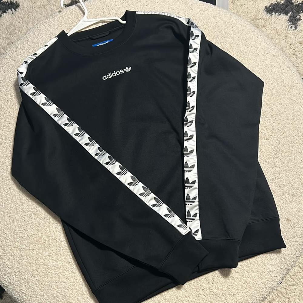 Adidas Sweatshirt